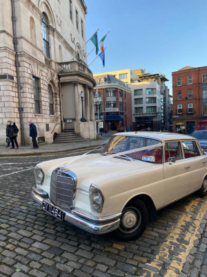 Courtyard Classic Cars