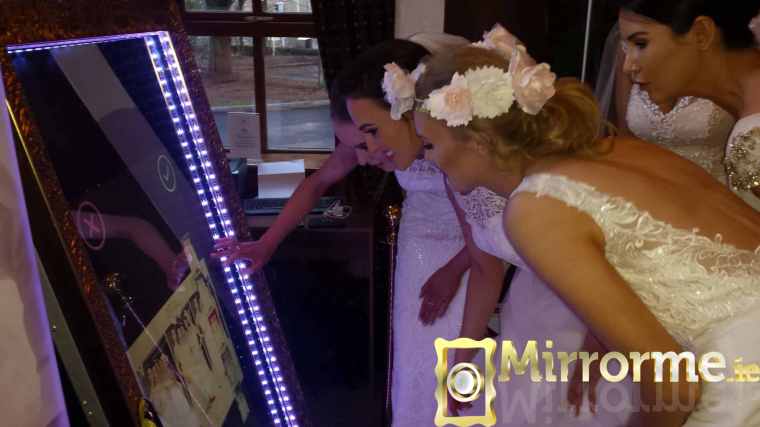 Mirrorme.ie Selfie Mirror Photobooth Galway